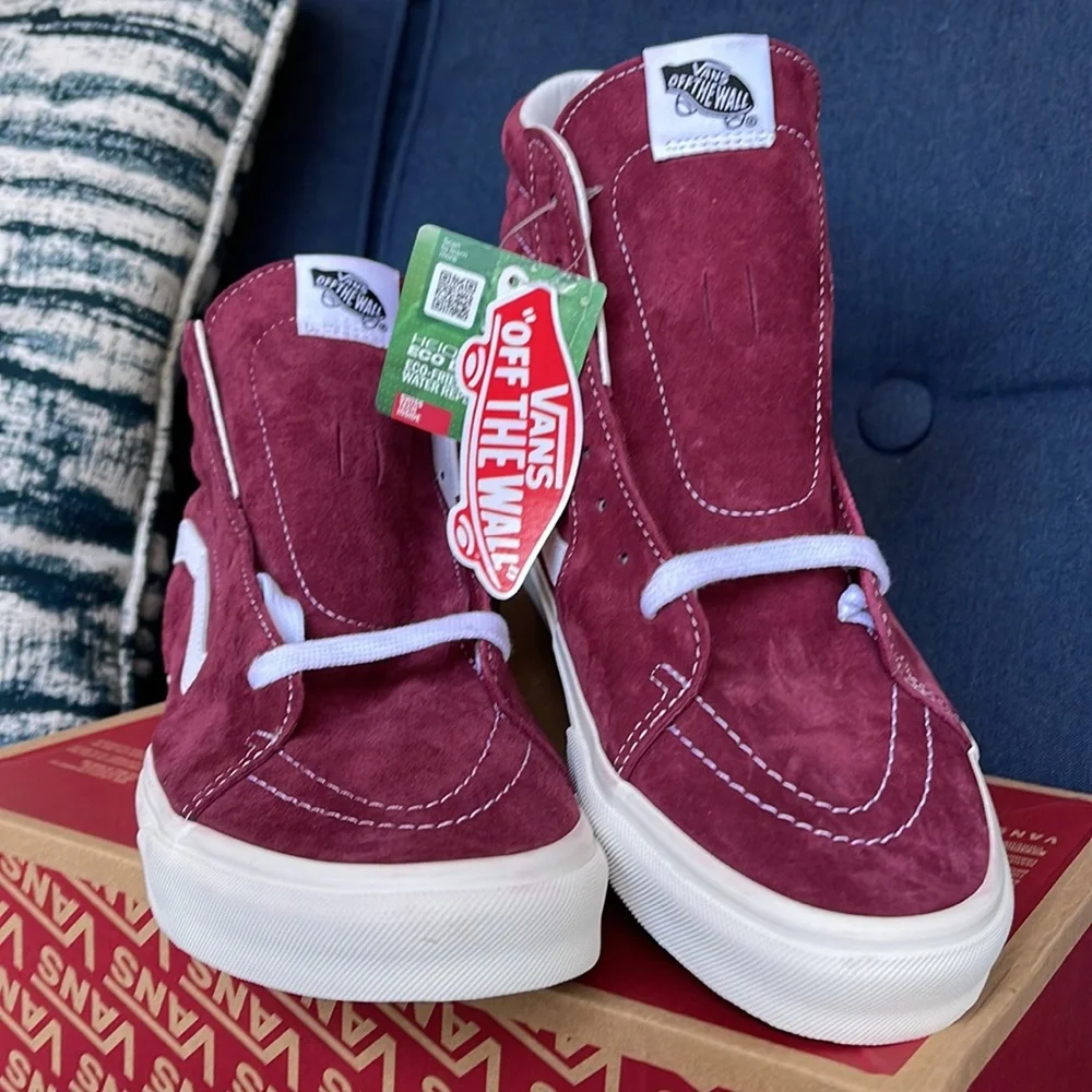 Vans Sk8-Hi Pig Suede Pomegranate / Snow White WMNS - Picture 9 of 16